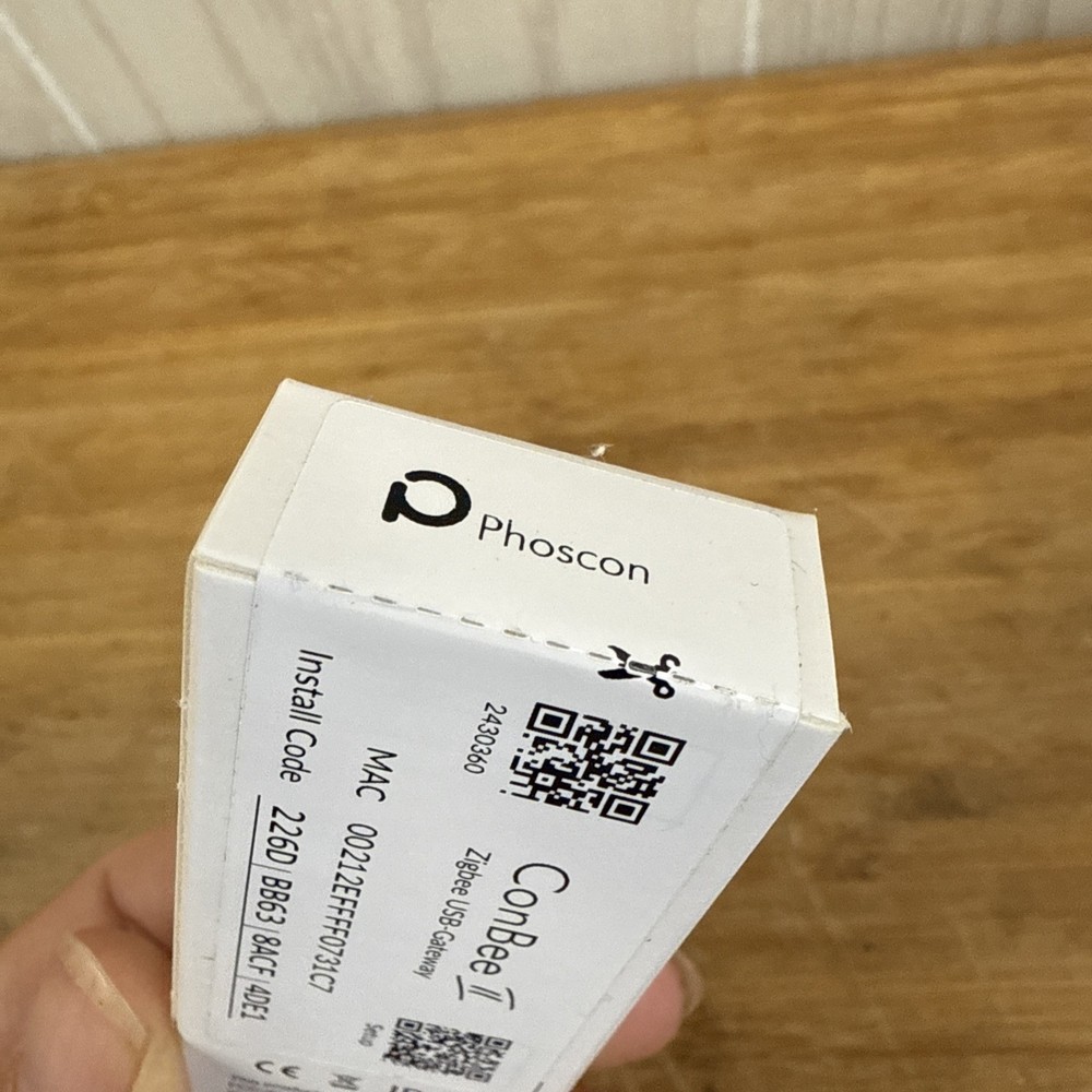 Conbee II Universal Zigbee USB Gateway by Dresden Elektronik