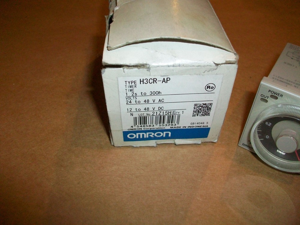 Omron H3CR-AP Solid State Timer 1.2s - 300h 100-240vac NEW IN BOX