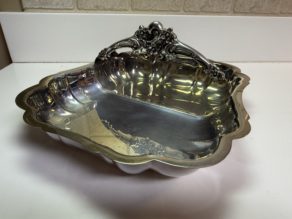 Lunt Silver Plate V-38 Rectangular Vegetable Server