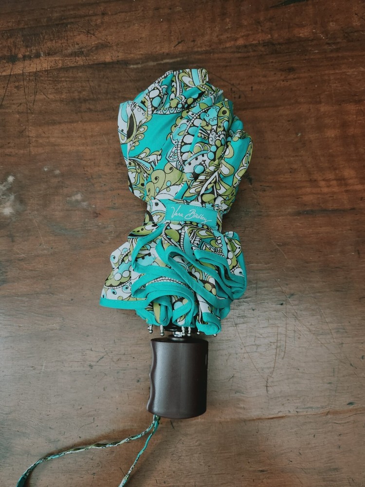 Vera Bradley Peacock Pattern Compact Umbrella Retired RARE EUC
