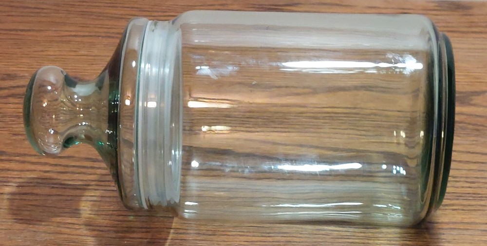 8.5" lidded rubber seal glass storage jar