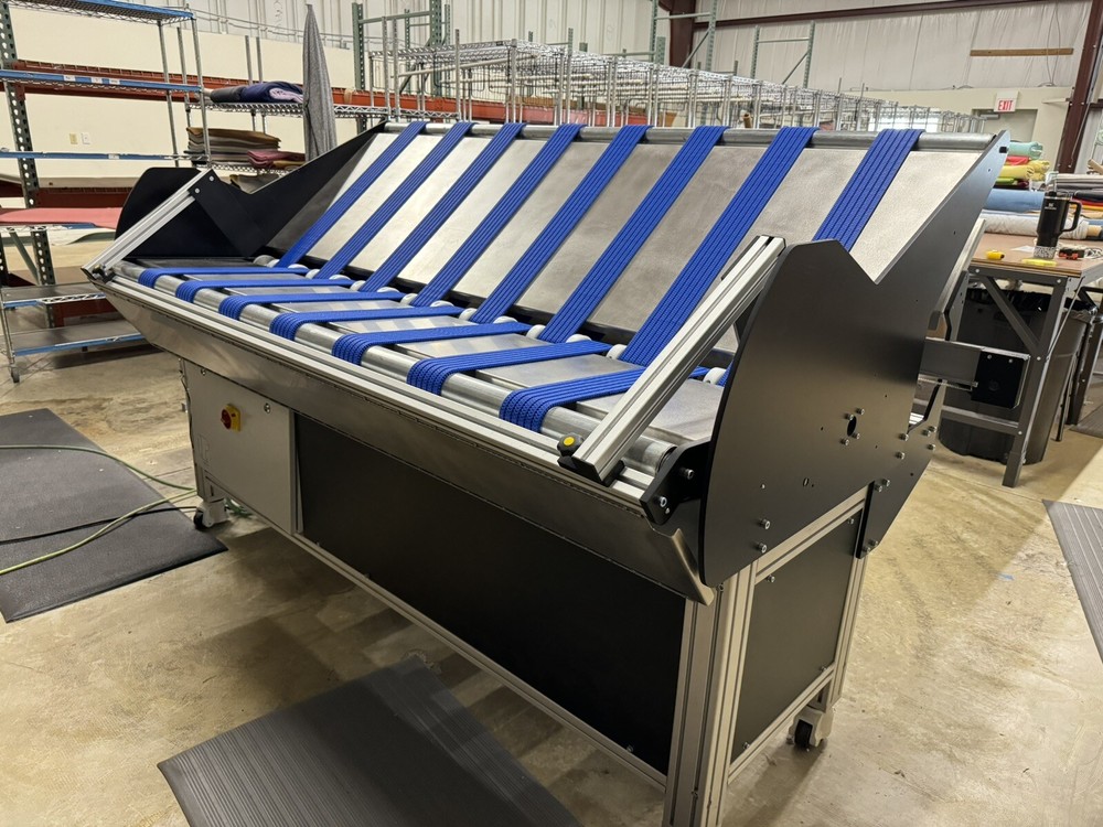 Automatic Belt Fed Measuring And Cutting Machine For Fabric