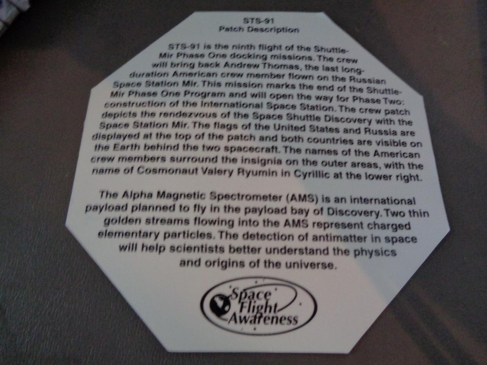 NASA Space Shuttle Discovery MIR STS-91 Crew Patch Sticker