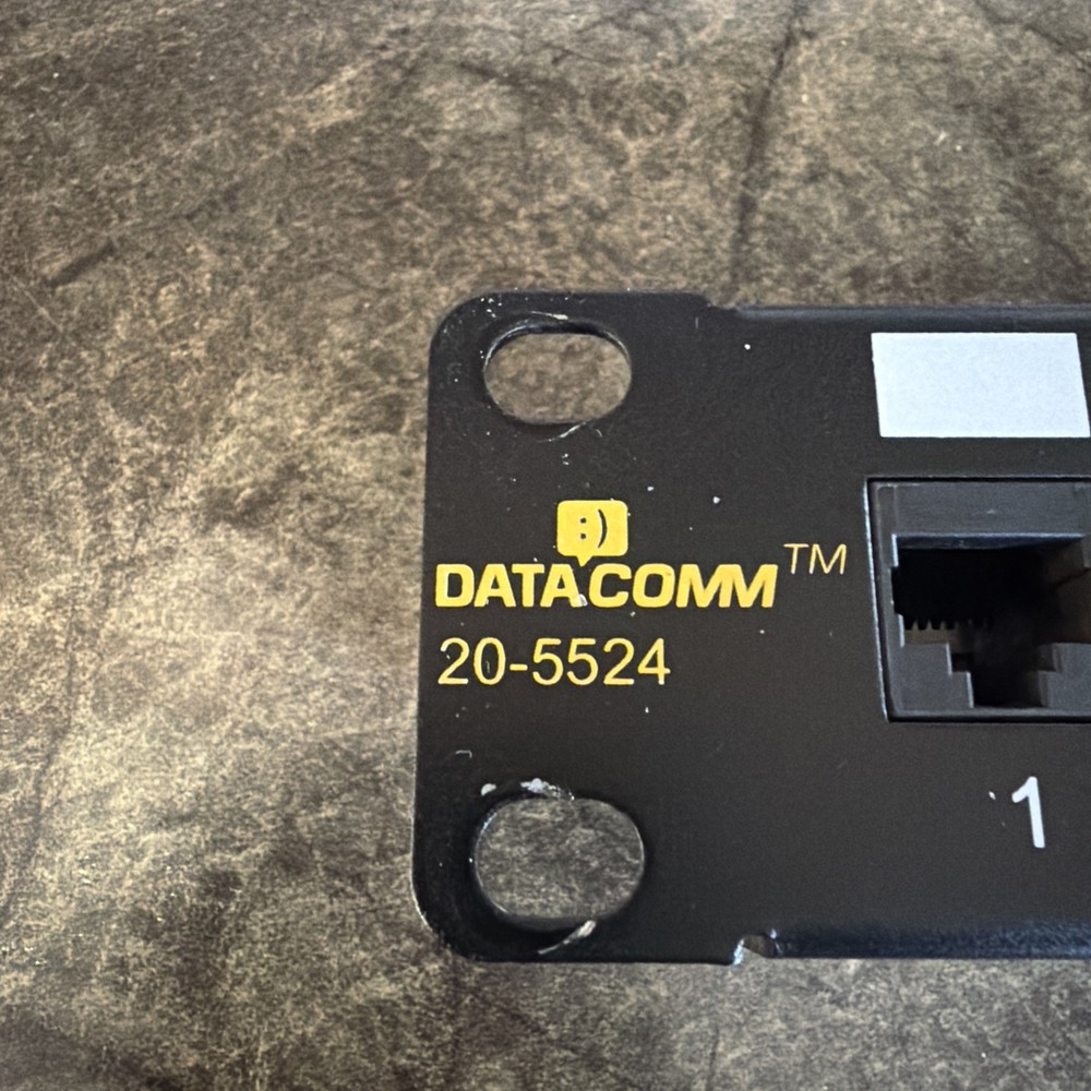 DataComm Cat 5e 24 Port Patch Panel - Model 20-5524 - USED