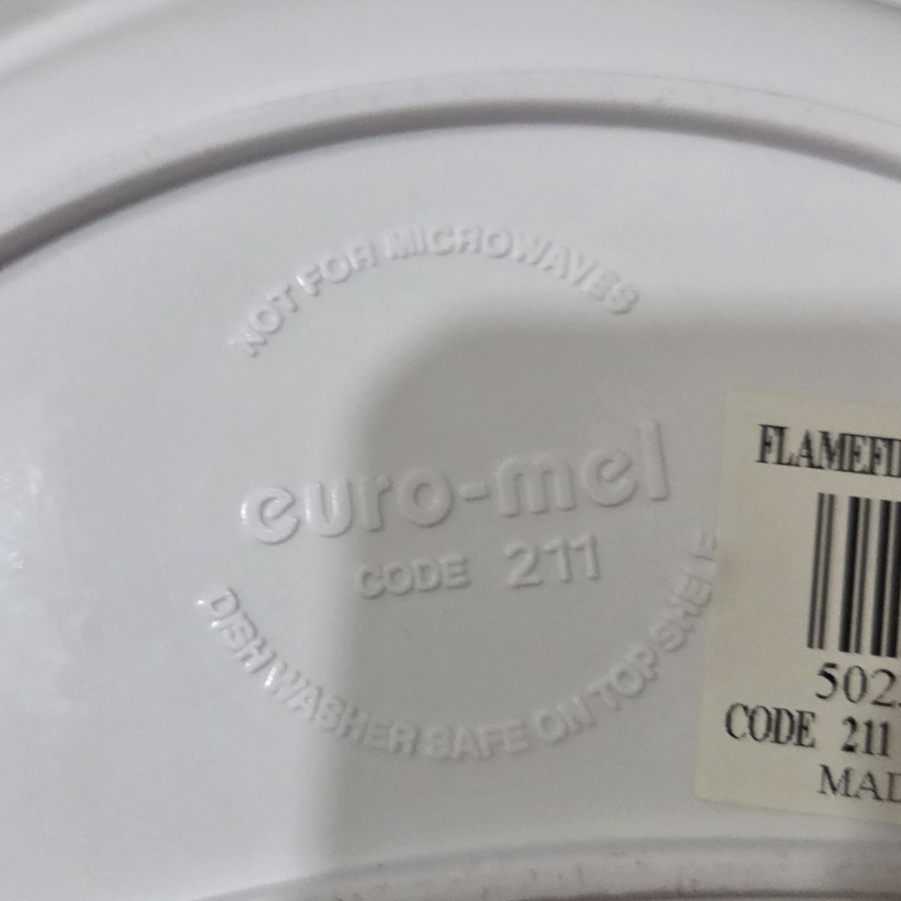 Flamefield Melamine Dishes 1 Platter And Set/2 Crescent Dishes Gerbera