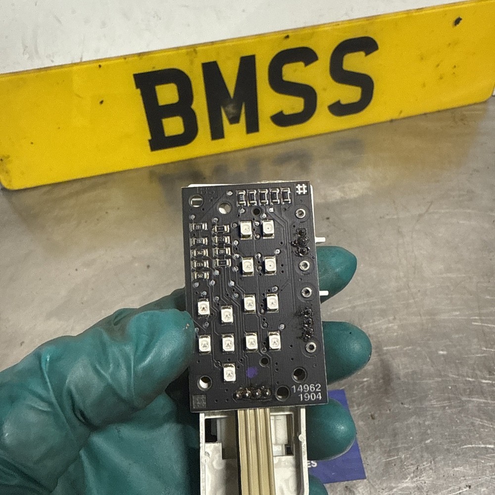 BMW 5 Series E60 E61 Automatic Gear Selecting Lever Module 7059896