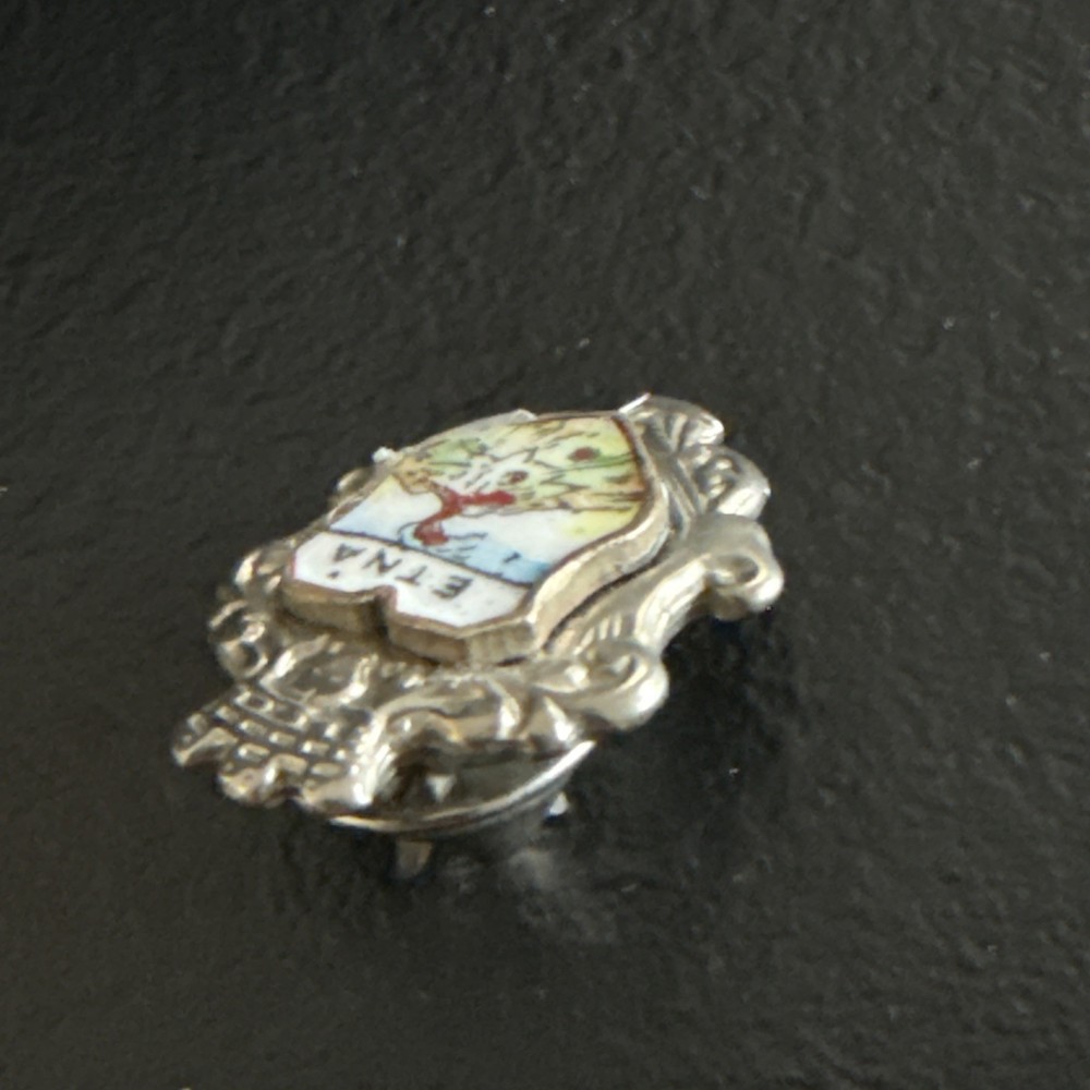Vintage Pin Italy