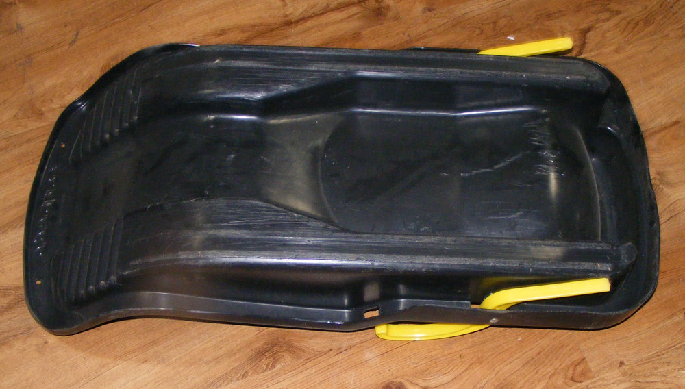 Torpedo plastic swnow sled with hand brakes / steerint