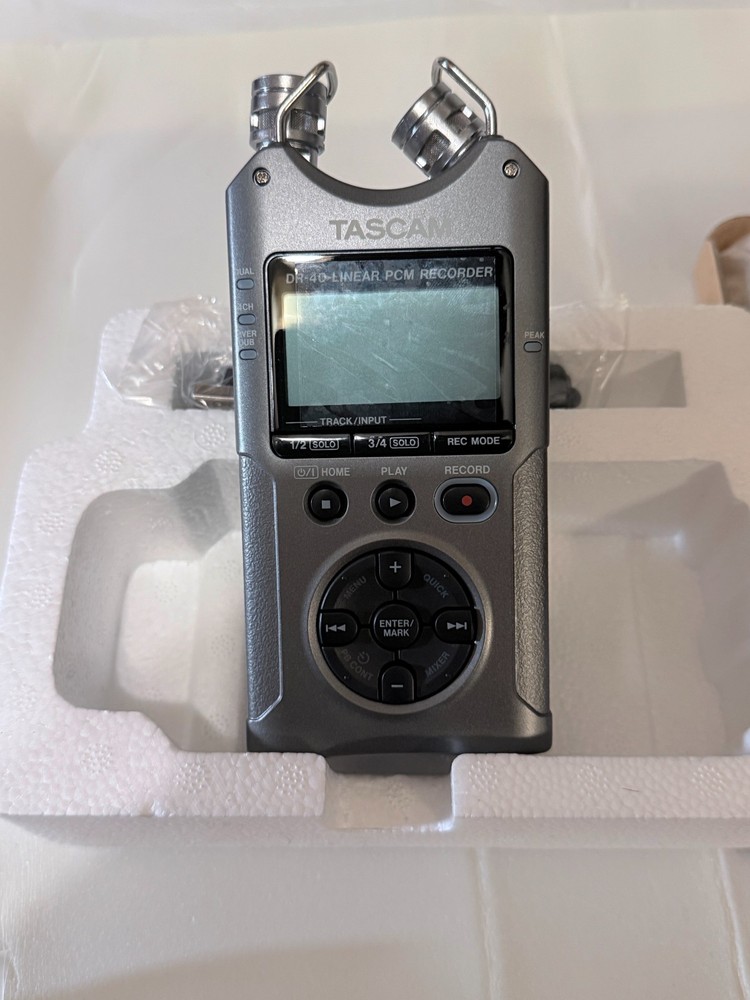 TASCAM Bronze DR-40 Handheld Interviewer