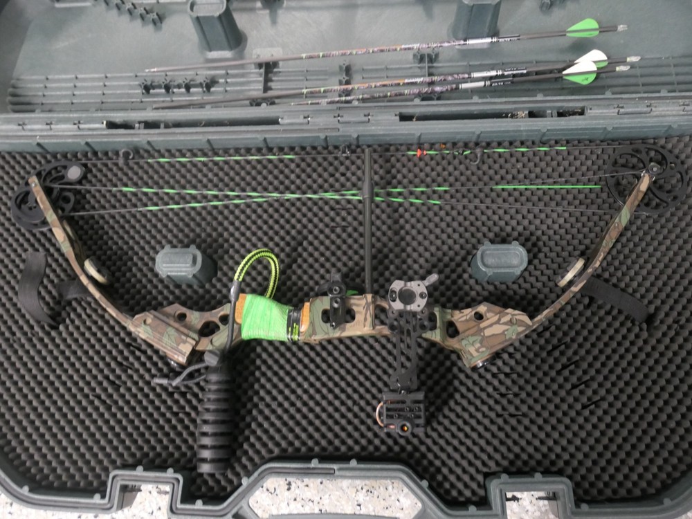 Mathews Solo Cam Machine Riser Bow RH 70LB