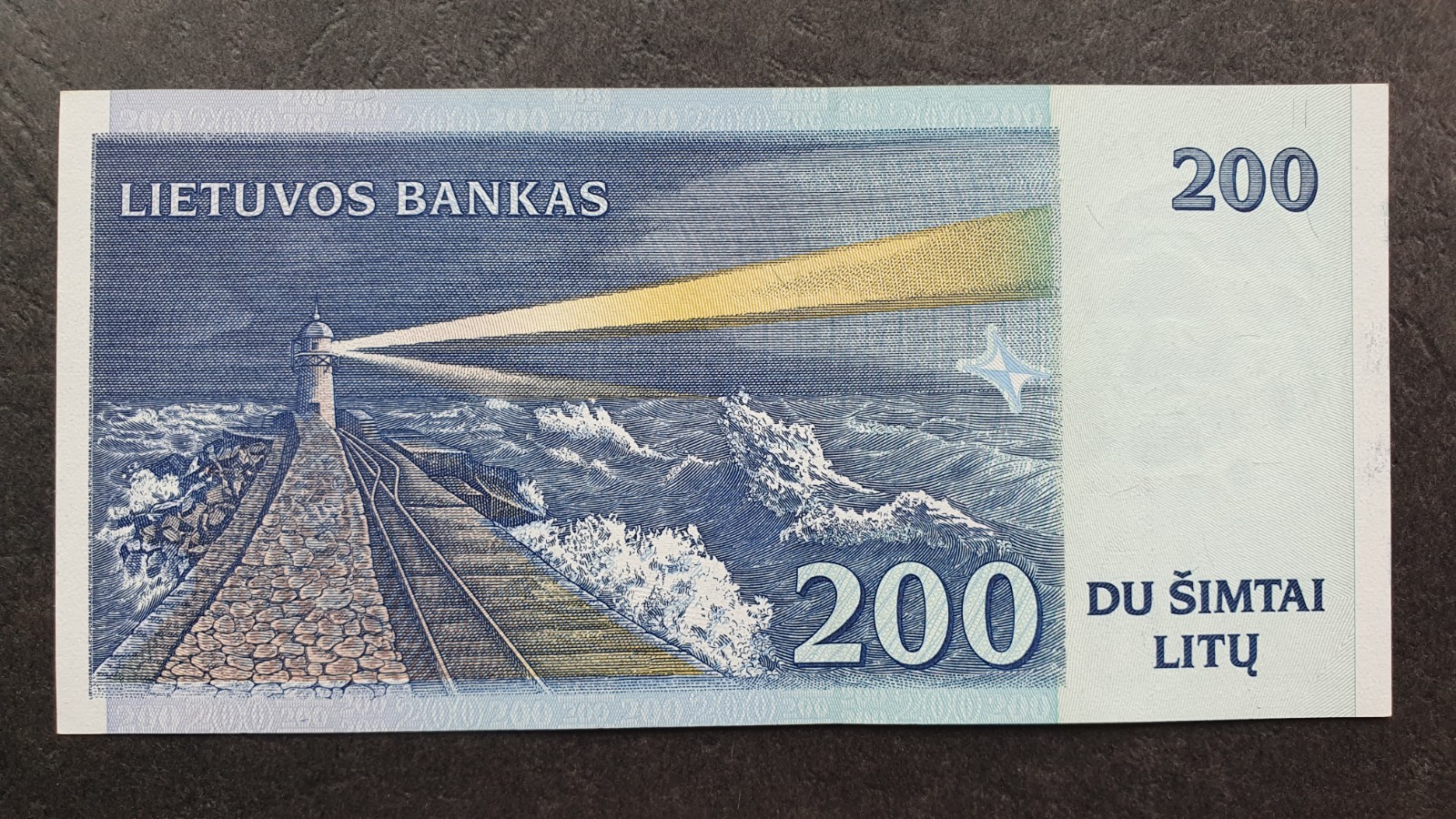 LITHUANIA 200 litu 1997, P-63, aUNC