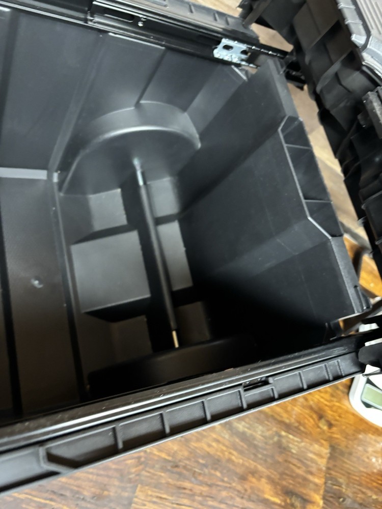 Keter Masterloader Resin Rolling Tool Box with Masterloader