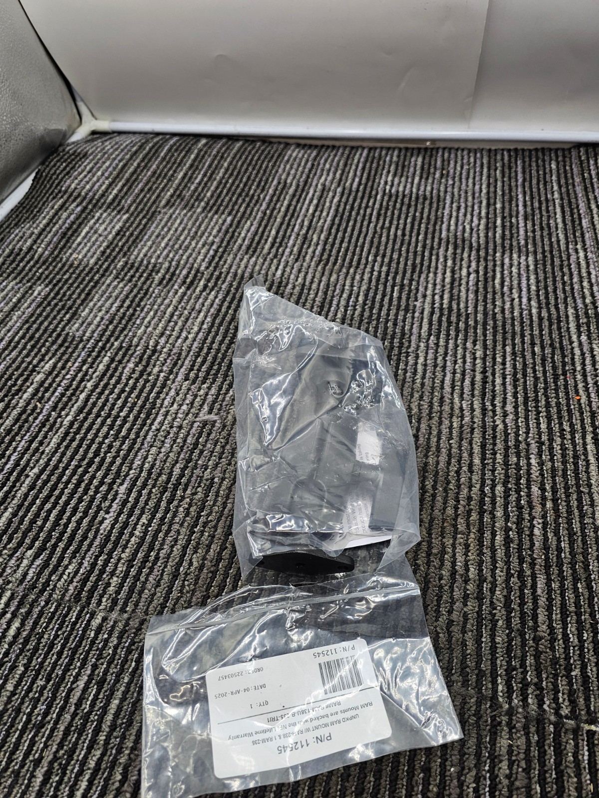 RAM 112545 Mount Display RAM-138U-B-235-TRI1 Black For Trimble GFX-350/750