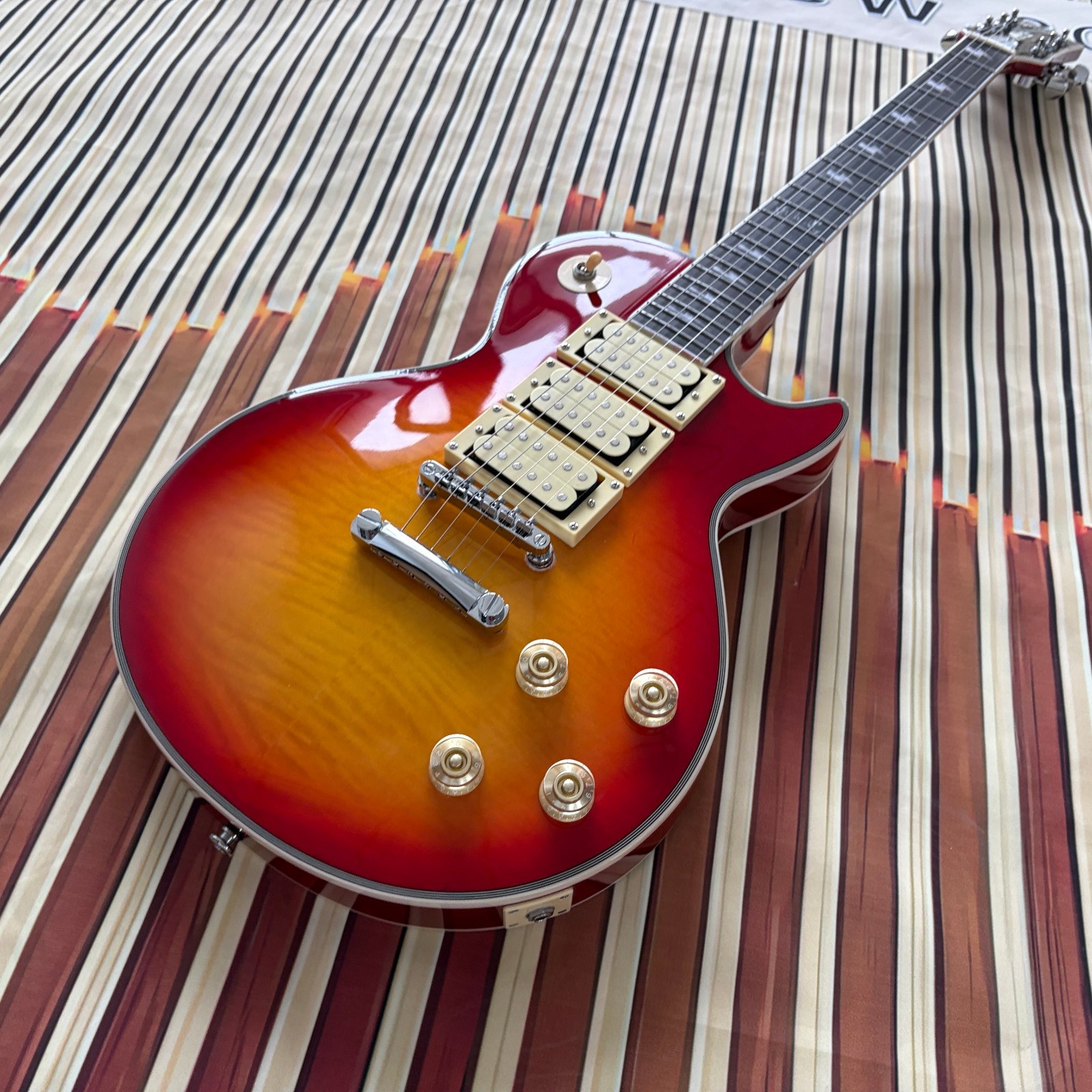 1997 Ace Frehley Signature Les Paul Custom! Cherry Sunburst solid Mahogany Body