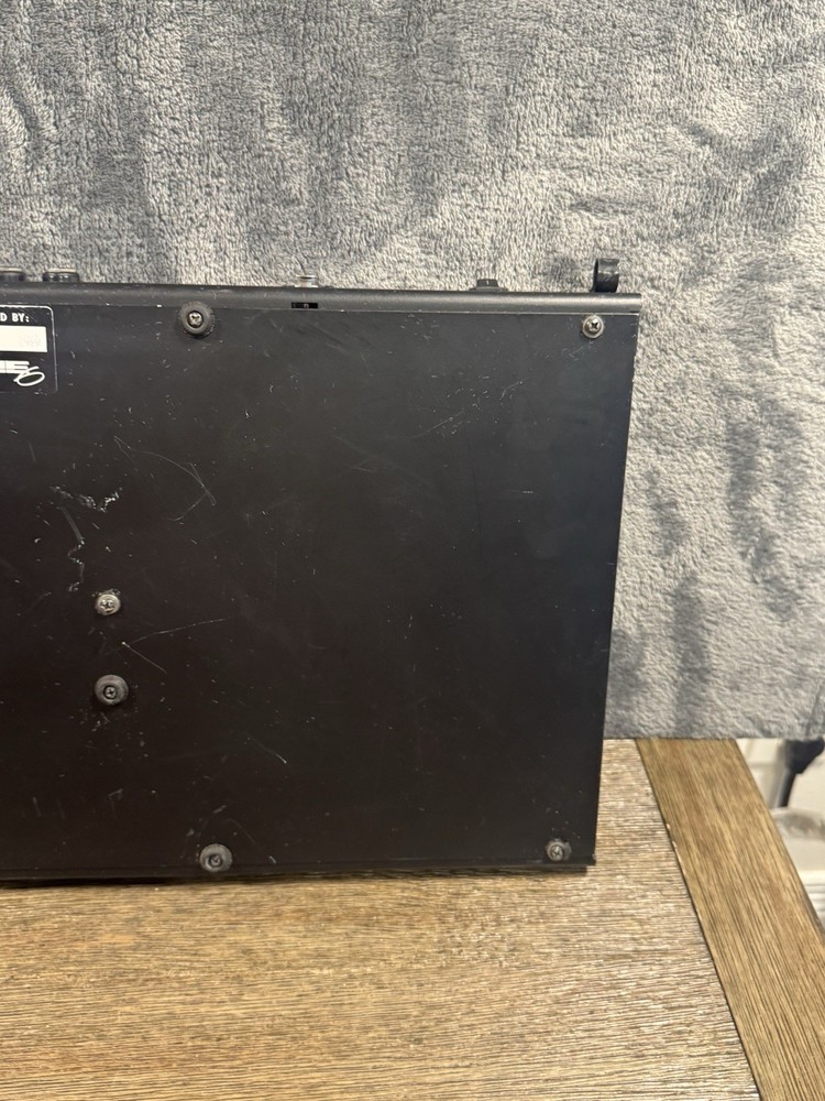 Line 6 POD XT Live Floorboard Guitar Multi-Effects Processor