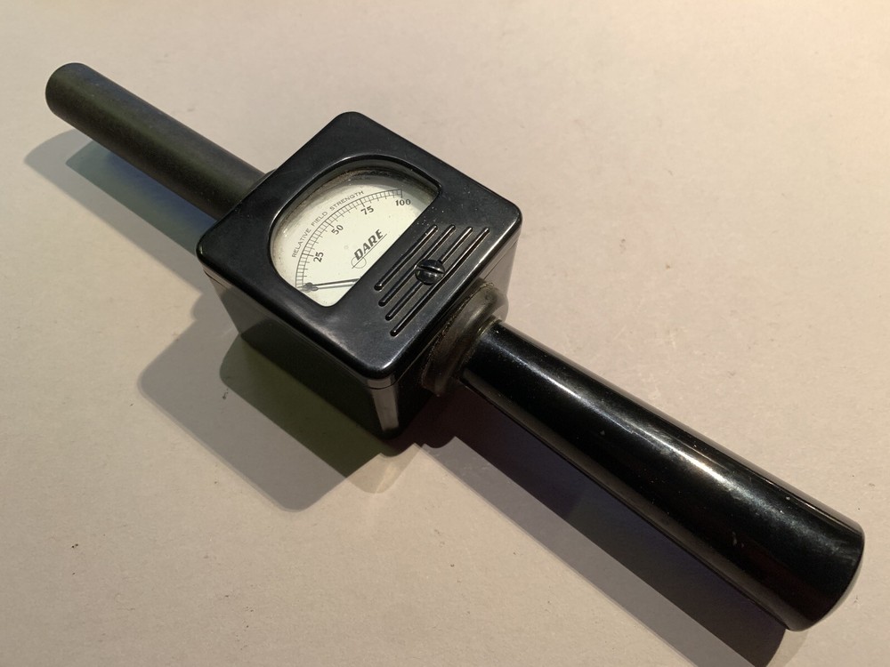 Dare RFI-1 RF Relative Field Strength Indicator Meter
