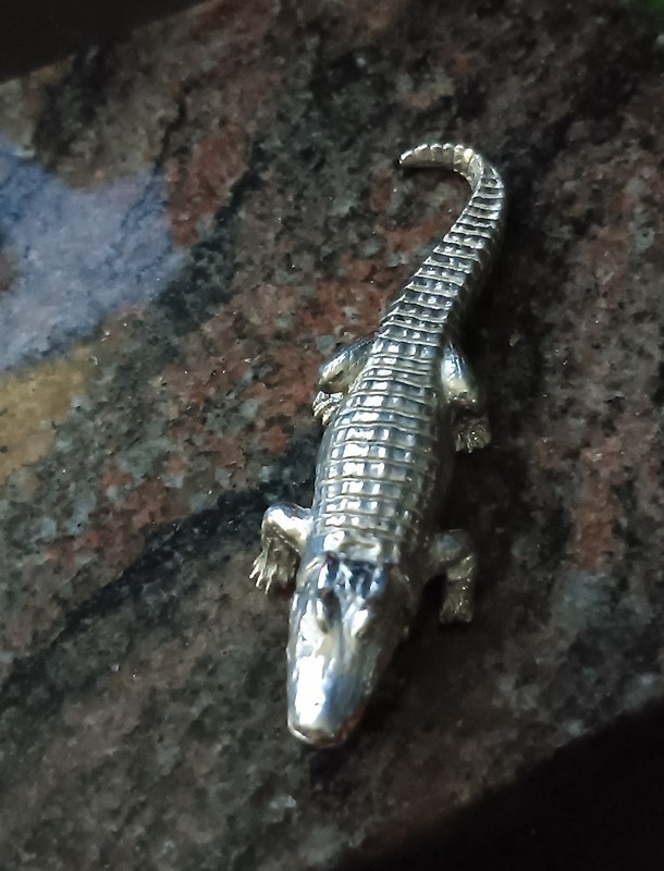 Vintage Mechanical Gator ROACH CLIP Silver tone