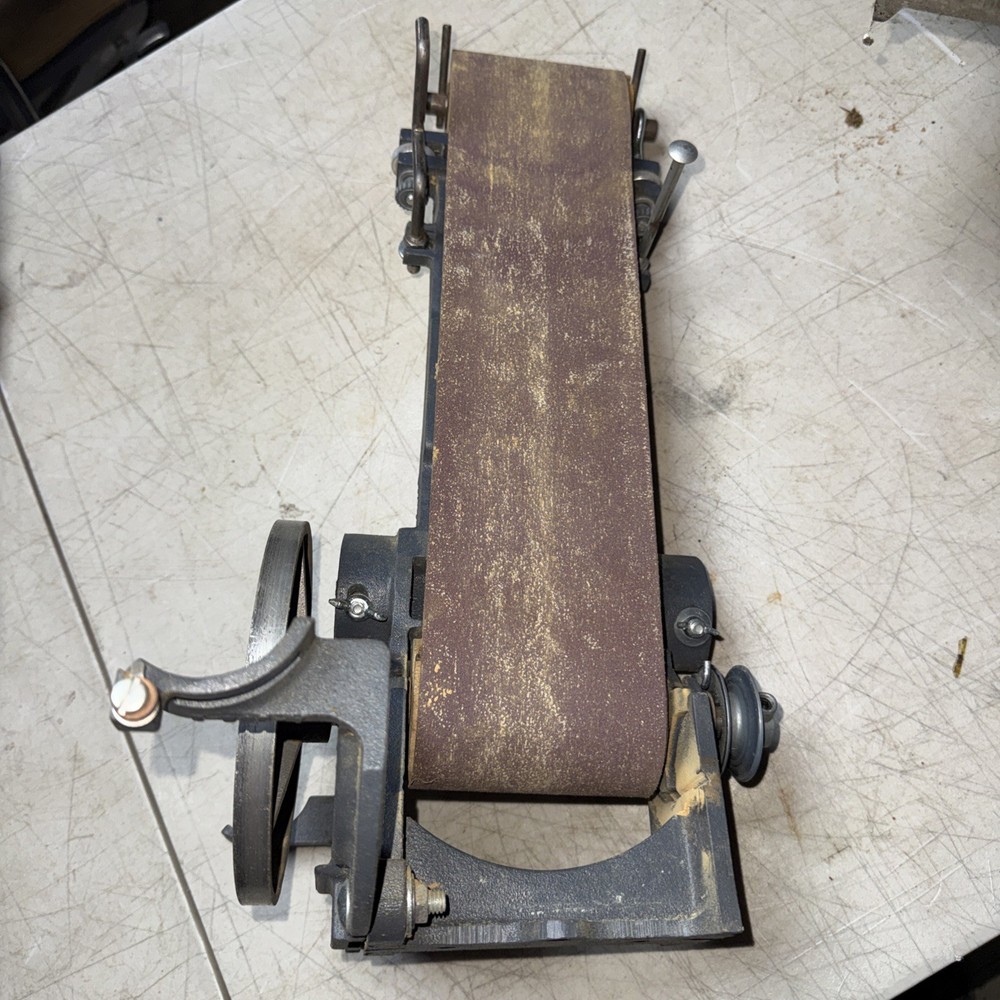 Sears Craftsman 149.22640. 4" Belt Sander / 6" Disc Sander. Missing Side Table