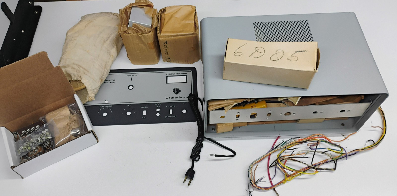 UNBUILT Halli-Kit HT-40K Transmitter. Rare, Vintage Hallicrafters Unbuilt Kit.