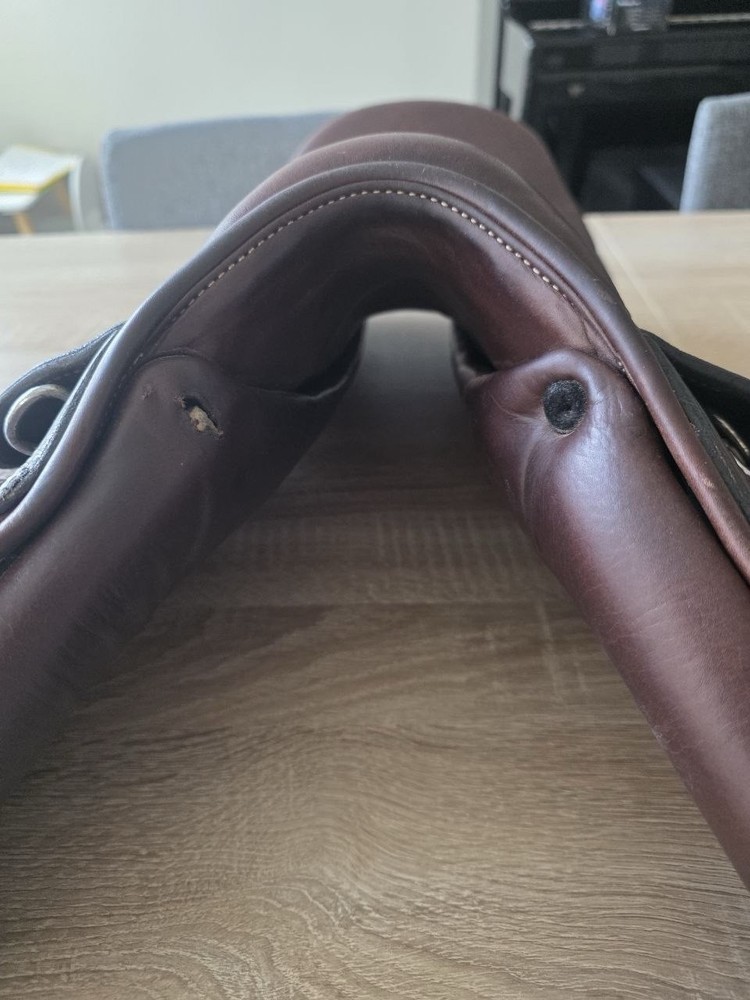 Devoucoux Brown Leather Jump Saddle + Wall Mount Rack