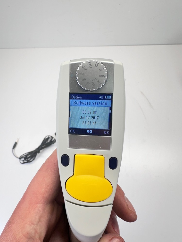 Eppendorf Xplorer Plus Variable Volume 8 Channel Motorized Pipette 5 -100 uL