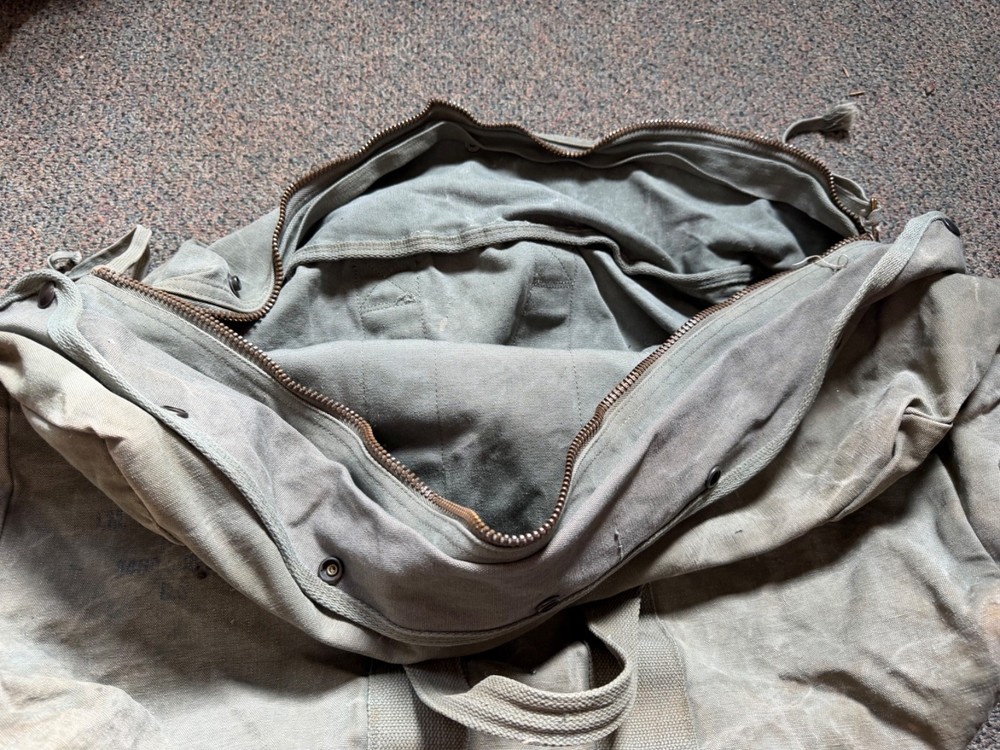 ORIGINAL VIETNAM WAR US ARMY AIR FORCE AVIATORS PILOT KIT CARRY BAG -1967
