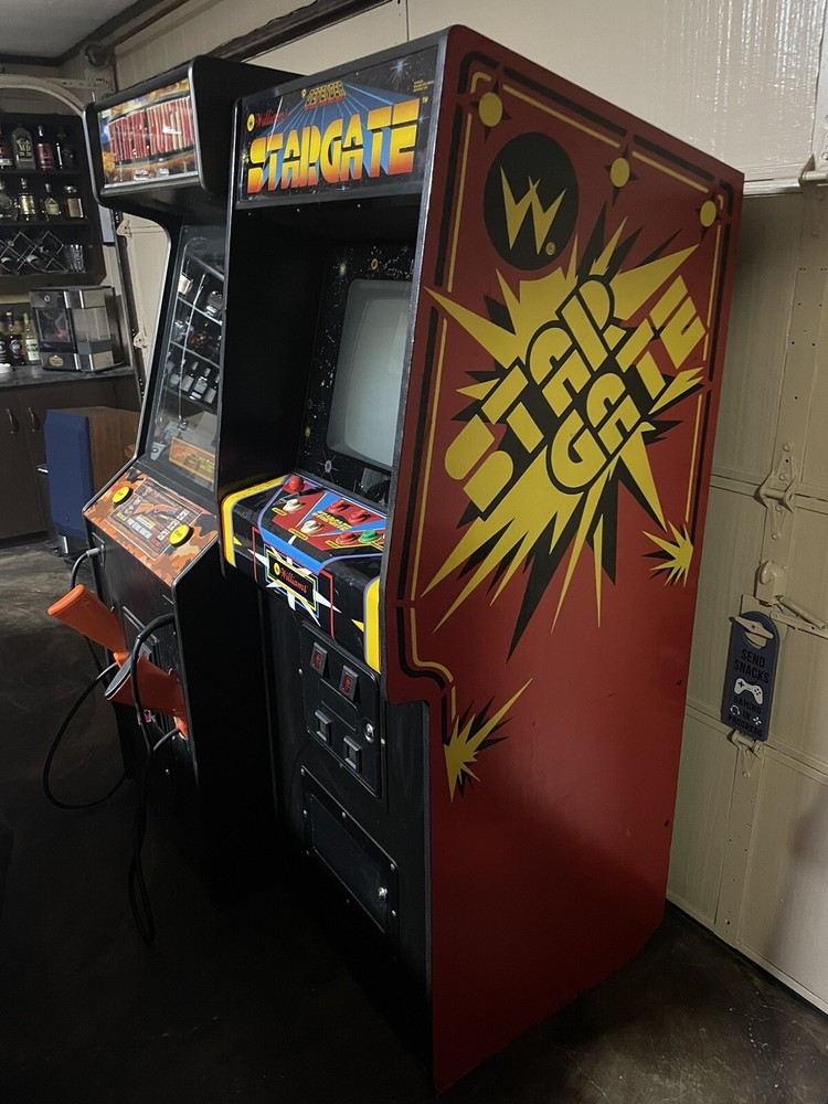 STARGATE ARCADE MACHINE by WILLIAMS (Excellent Condition)
