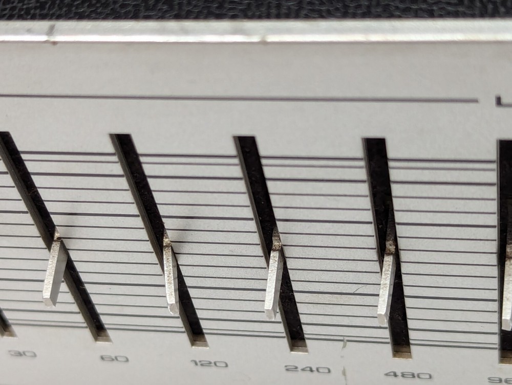 Numark EQ2310 Stereo Equalizer 10-band - Untested