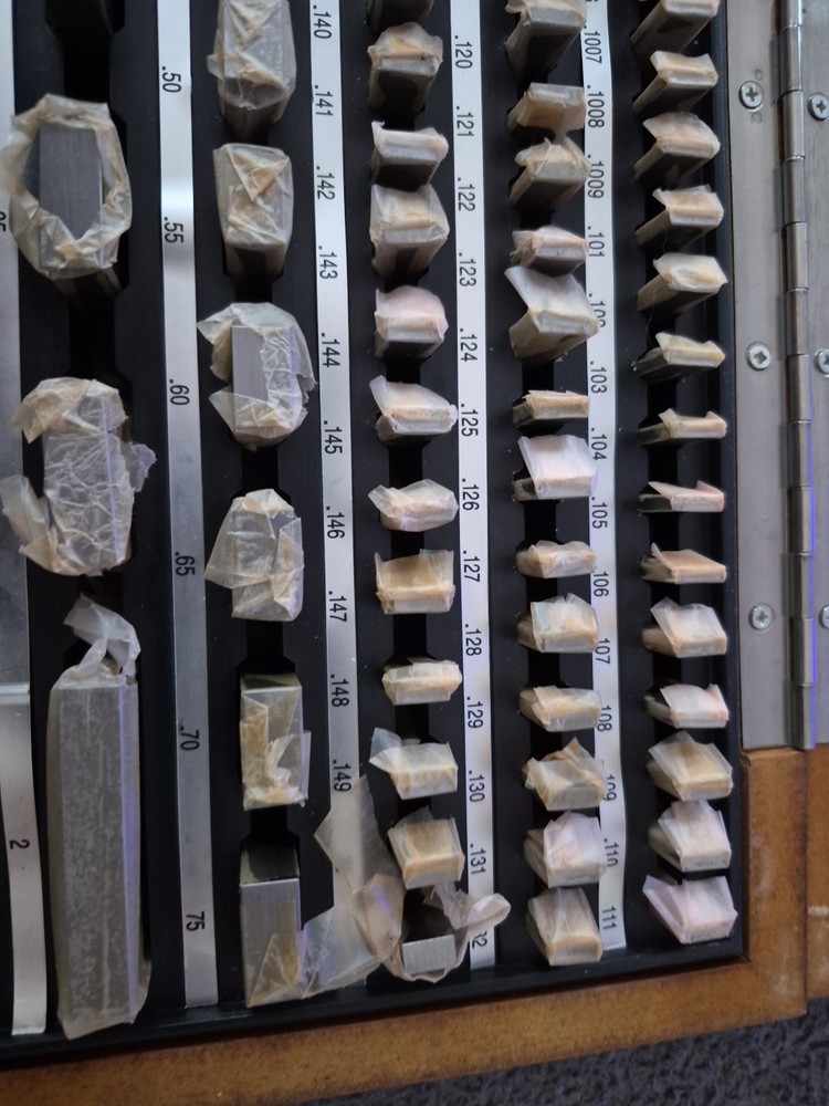 Fowler 81 pc Gage Blocks set #6494 (A)