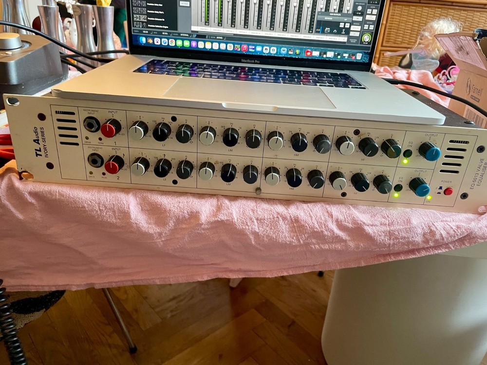 TL Audio EQ-5103 Ivory Series