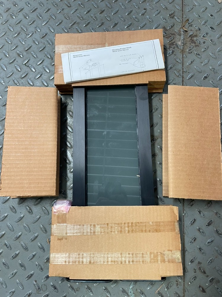 BANNER CORNER MIRROR MGM6A