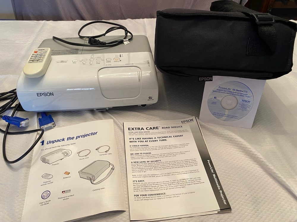 Epson PowerLite S5 series/77C LCD Projector complete with case and cable