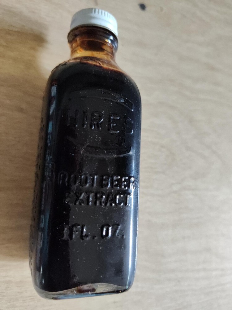 Vintage Hires Root Beer Extract with Original Box & Instructions