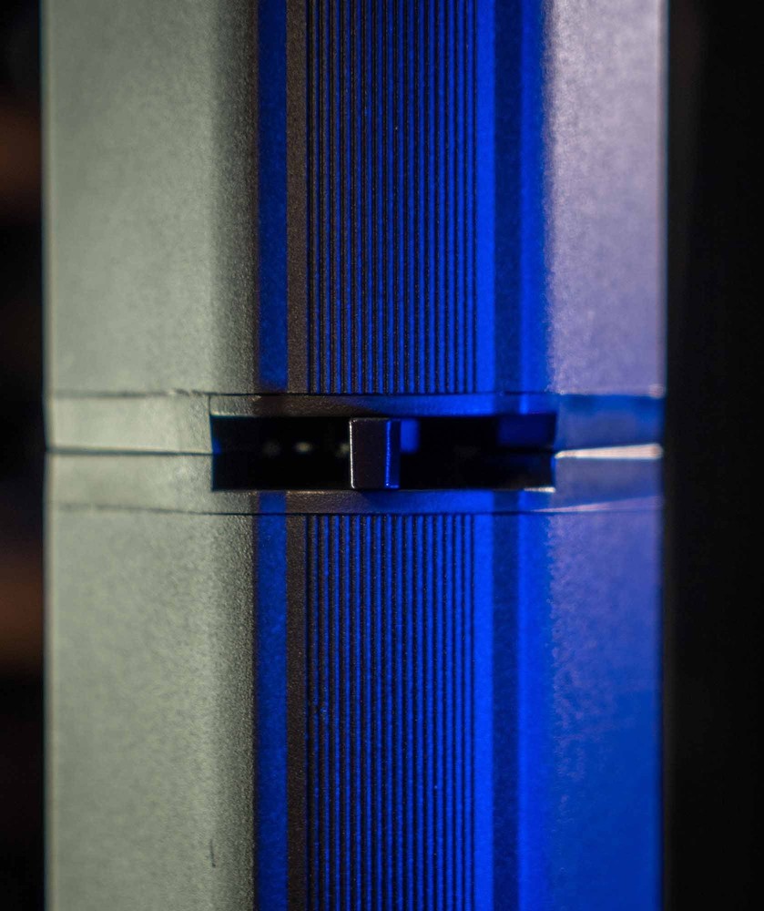 Peavey LN 1263 Column Array 1,200W Powered Column Loudspeaker / 12" Subwoofer