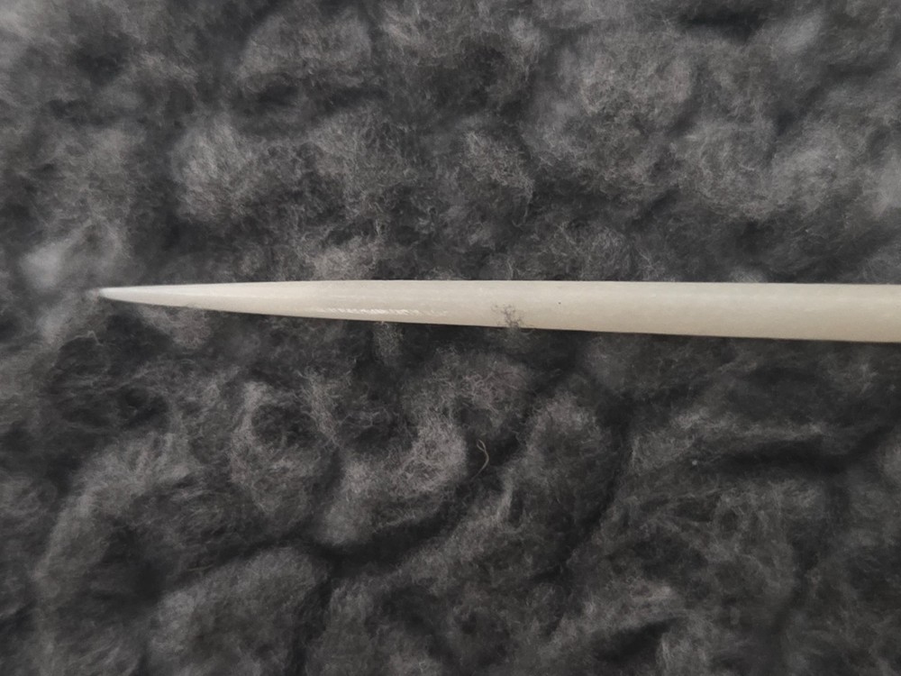 hard carved 4" NEEDLE