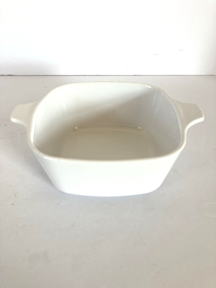 VTG Corning Ware Solid White 700 ml P-43-B Casserole Dish NO LID EUC