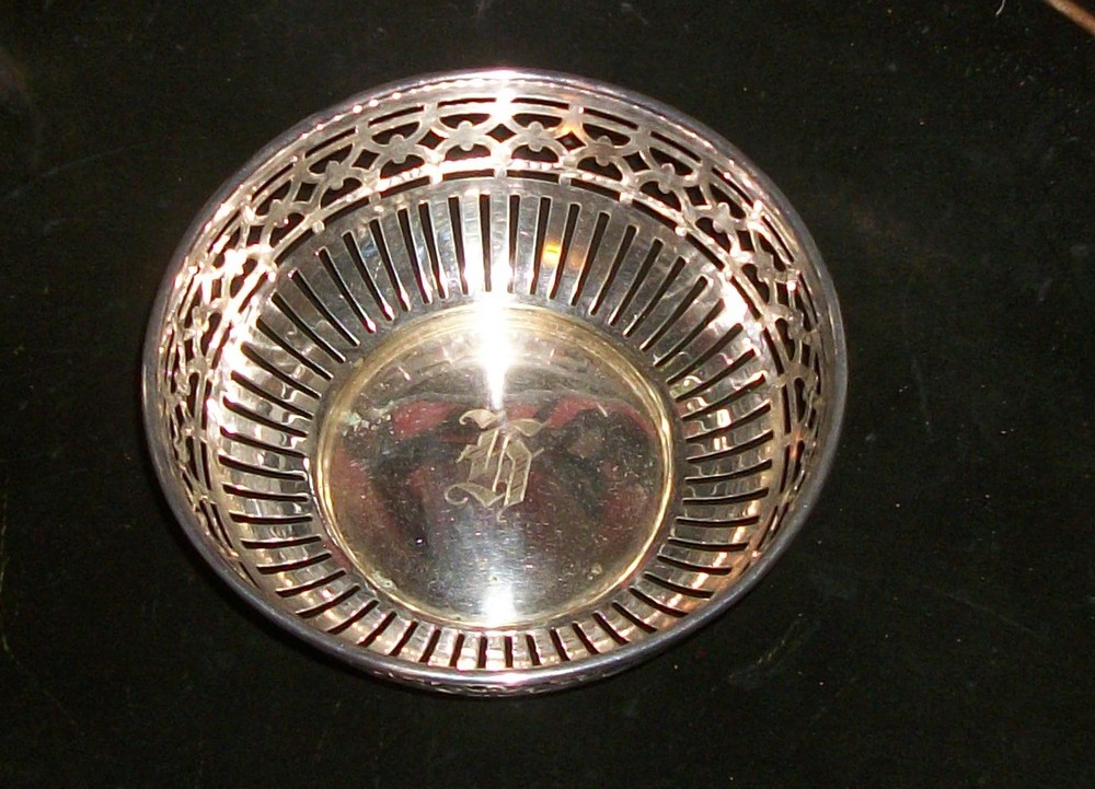 VTG RETICULATED PIERCED EPNS BOLD MONOGRAM NICKEL SILVER G H D? WHO KNOWS WHICH