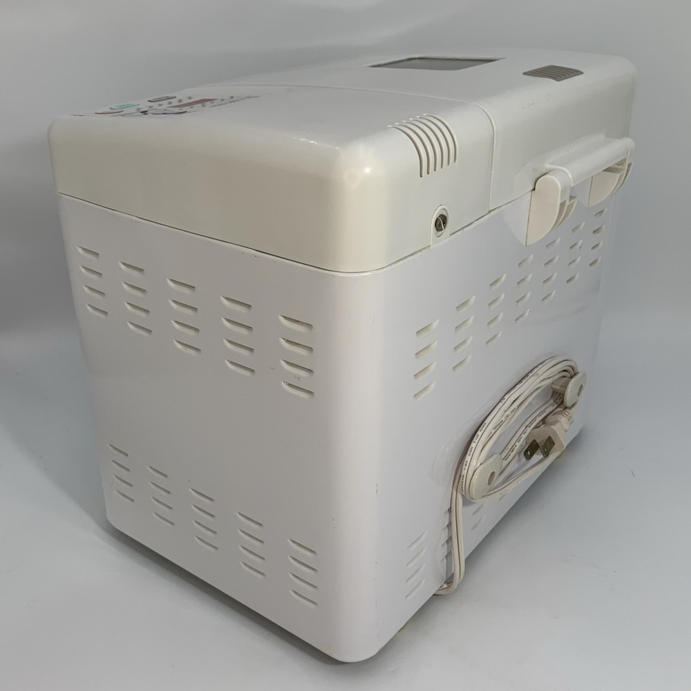 Magic Chef Bread Maker ES1850 Automatic 1.5 lb & Instruction Manual Free Ship