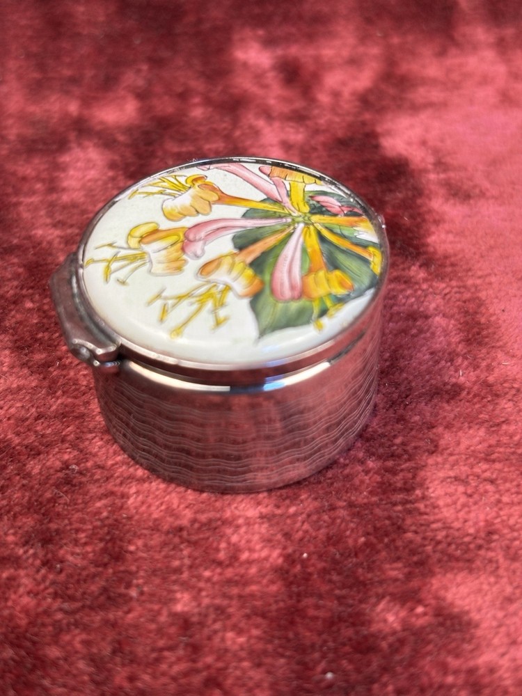 A Lovely Thistle & Bee Solid Silver and Enamel Pill Box. Honeysuckle Pattern.