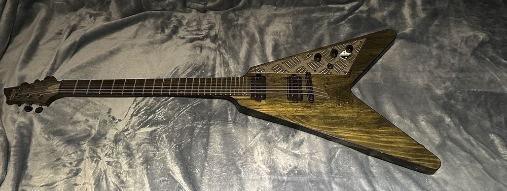 Schecter V-1 Apocalypse Guitar