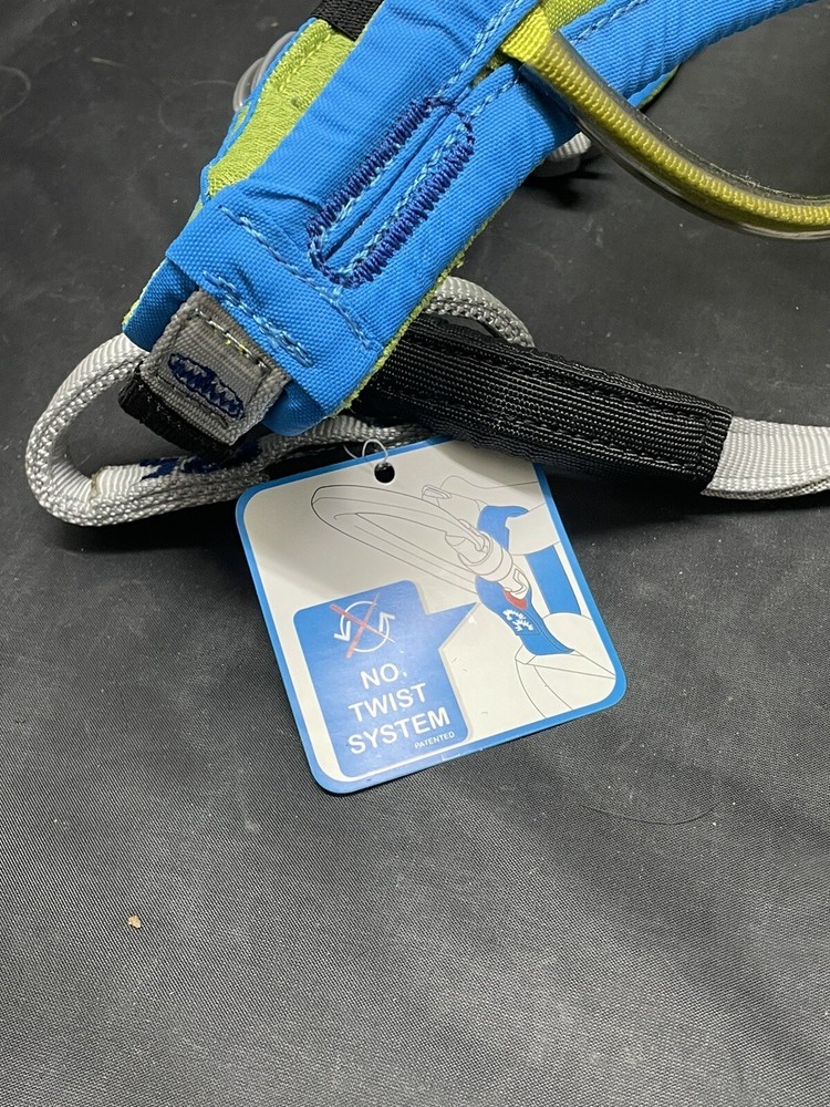 CAMP Supernova Climbing Harness Size Small NEW