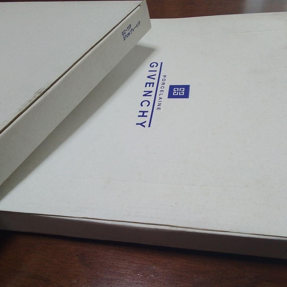 Givenchy Yamaka Plate 27cm Pair Set