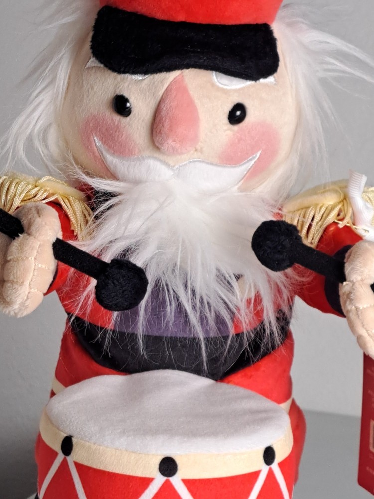 Hallmark Animated Joke-Crackin' Nutty Nutcracker- Battery Operated