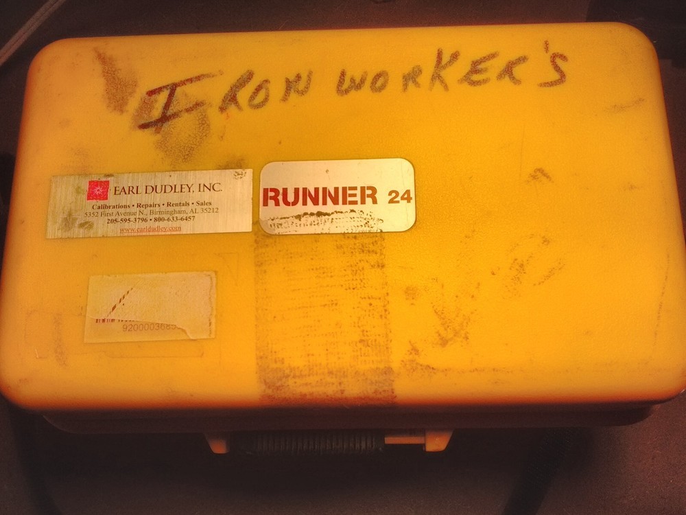 Leica Runner 24 Professional Automatic Level Surveying Equipment Hardshell Case