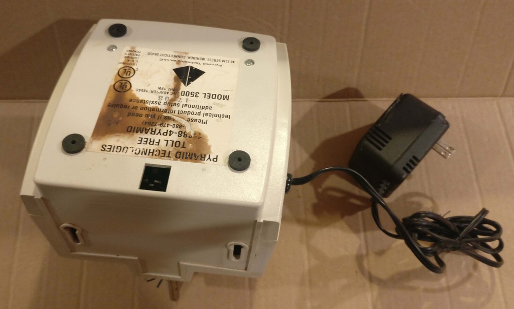 Pyramid Technologies Model 3500 Time Clock Used WITH KEY