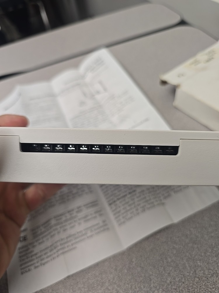 Honeywell 4208U V-Plex Universal 8-Zone Expander Module