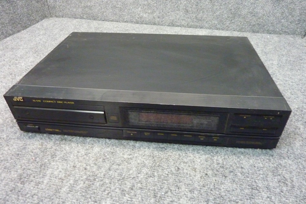 JVC XL-V111 COMPACT DISC PLAYER