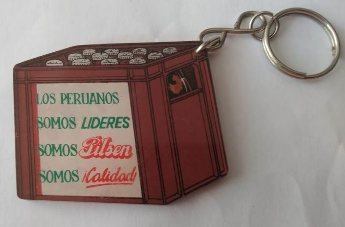 Peru Keychain Beer Pilsen 1981 record de cajas