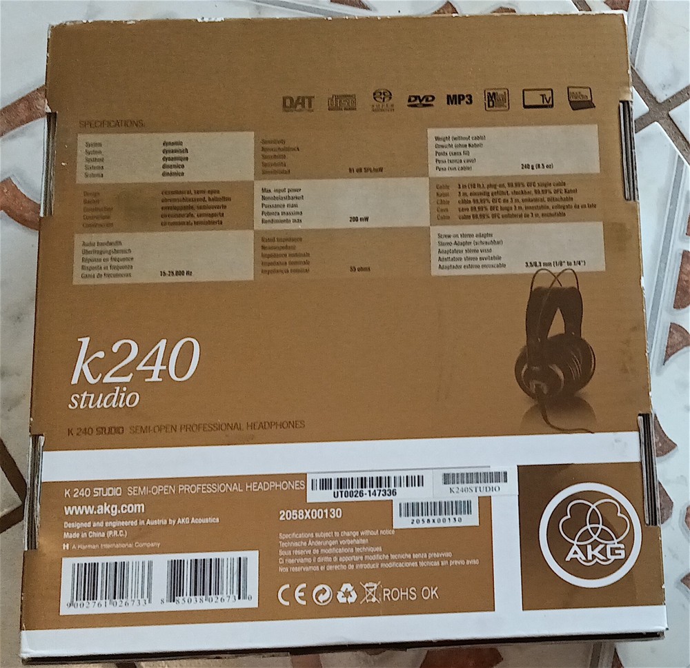 AKG K240 Studio Professional Studio Standar-Mobile Full Digital Use & excellent!