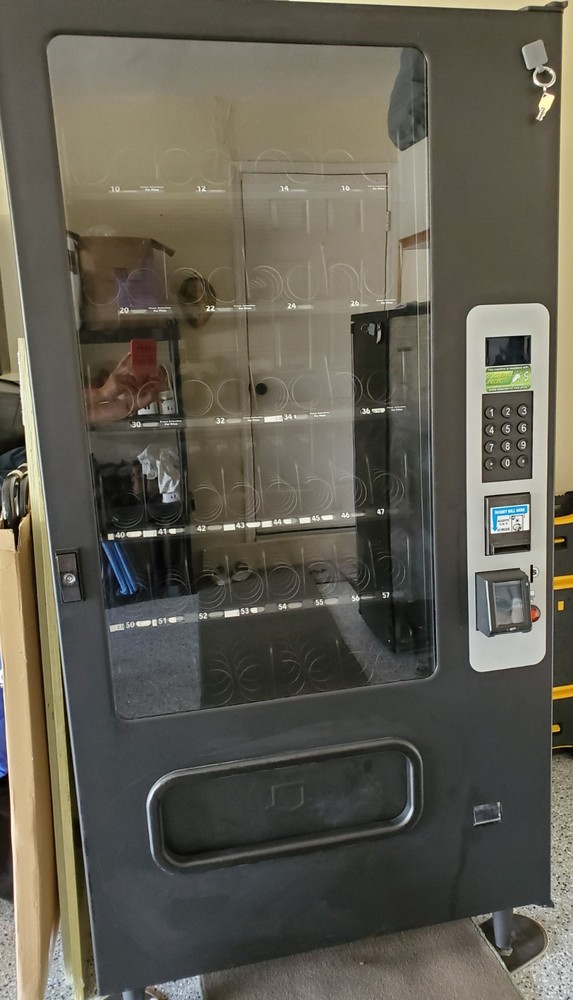 35-Selection Snack Machine (USA Made)